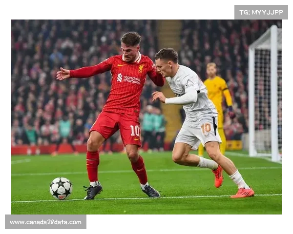 麦卡利斯特穿裆过人劲射擦柱而出，利物浦上半场占据优势